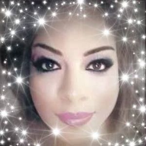 Meet your Posher, Adela